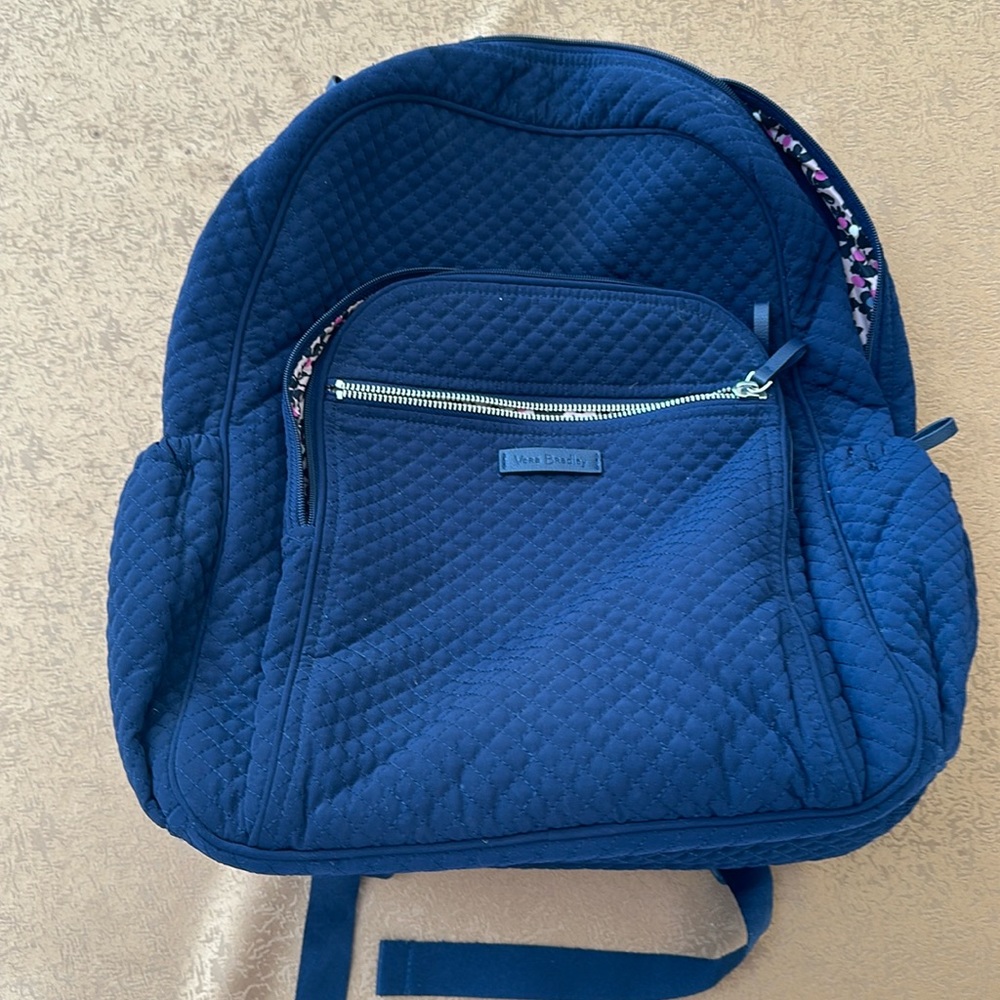 Like new large Vera Bradley backpack
